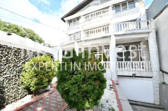 Exclusivitate - Vila P+2E - 15 camere, garaj - Mazepa 2, str. Al. Cernat