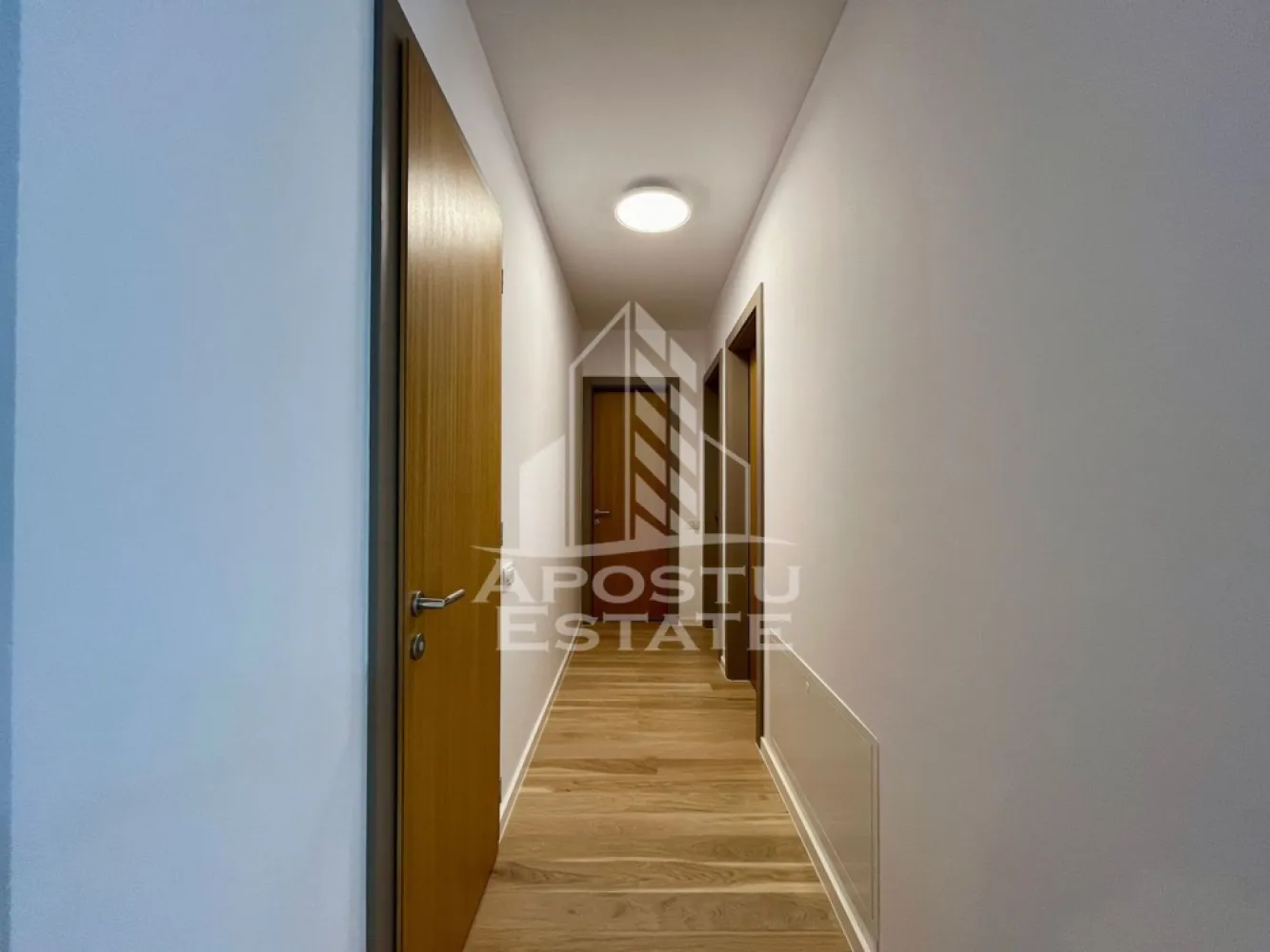 Apartament de lux cu 3 camere, de inchiriat, zona Circuvalatiunii