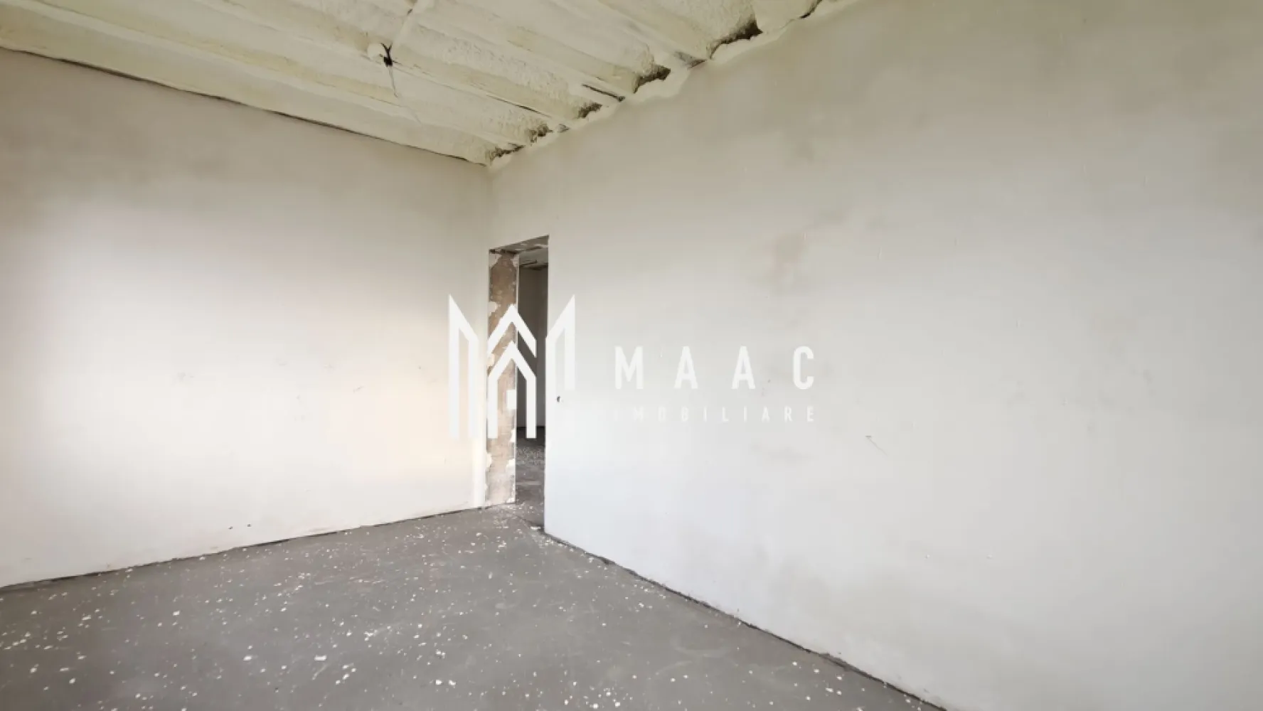 Casă tip duplex I 3 camere I Curte I Panouri solare I Cristian