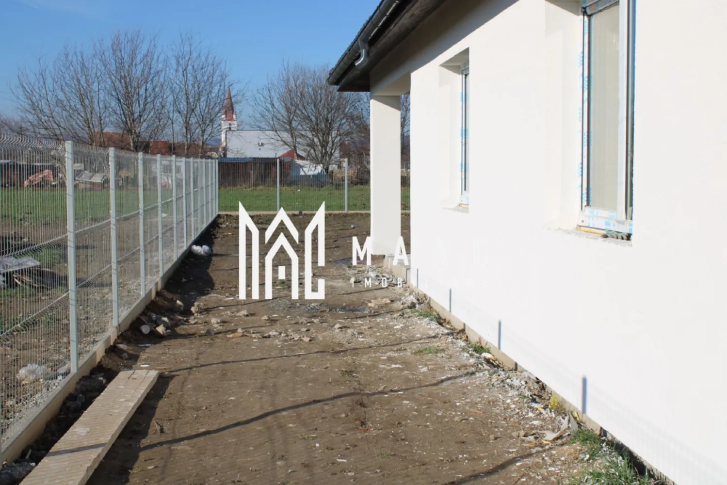 Casă tip duplex I 3 camere I Curte I Panouri solare I Cristian