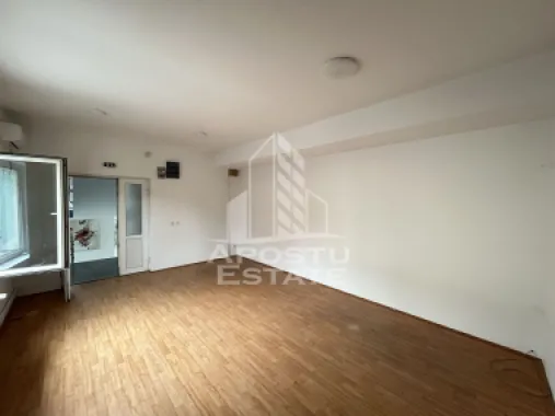 Spațiu birouri 24 mp de închiriat, zona Andrei Saguna.