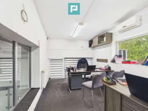 HALĂ INDUSTRIALĂ + SERVICE AUTO COMPLET ECHIPAT