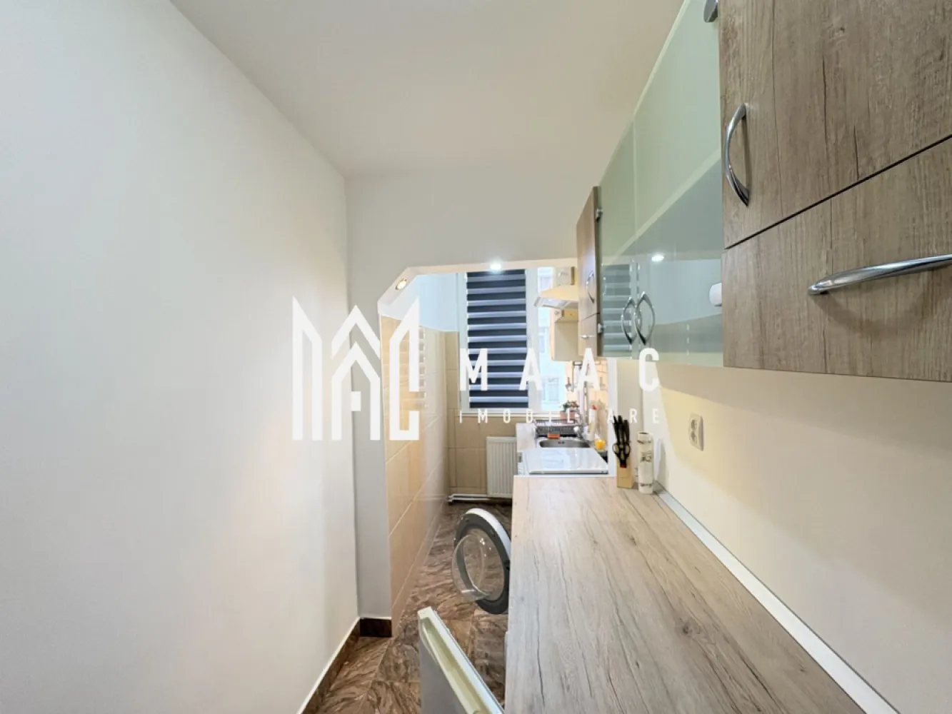 Garsoniera I etaj intermediar I 28 mp I Vasile Aaron