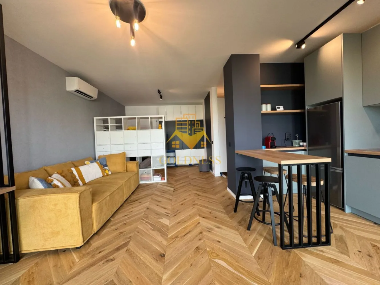 2 camere, premium, garaj, bloc nou, AC, Plopilor Zona Parcul Rozelor