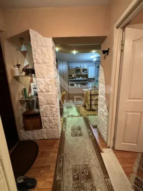 🏡 Apartament de închiriat – 2 camere decomandate | 53 mp | Etaj 1 |