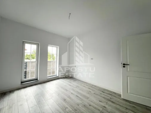 Casa individuala de vanzare pe parter, curte proprie, zona Sanandrei