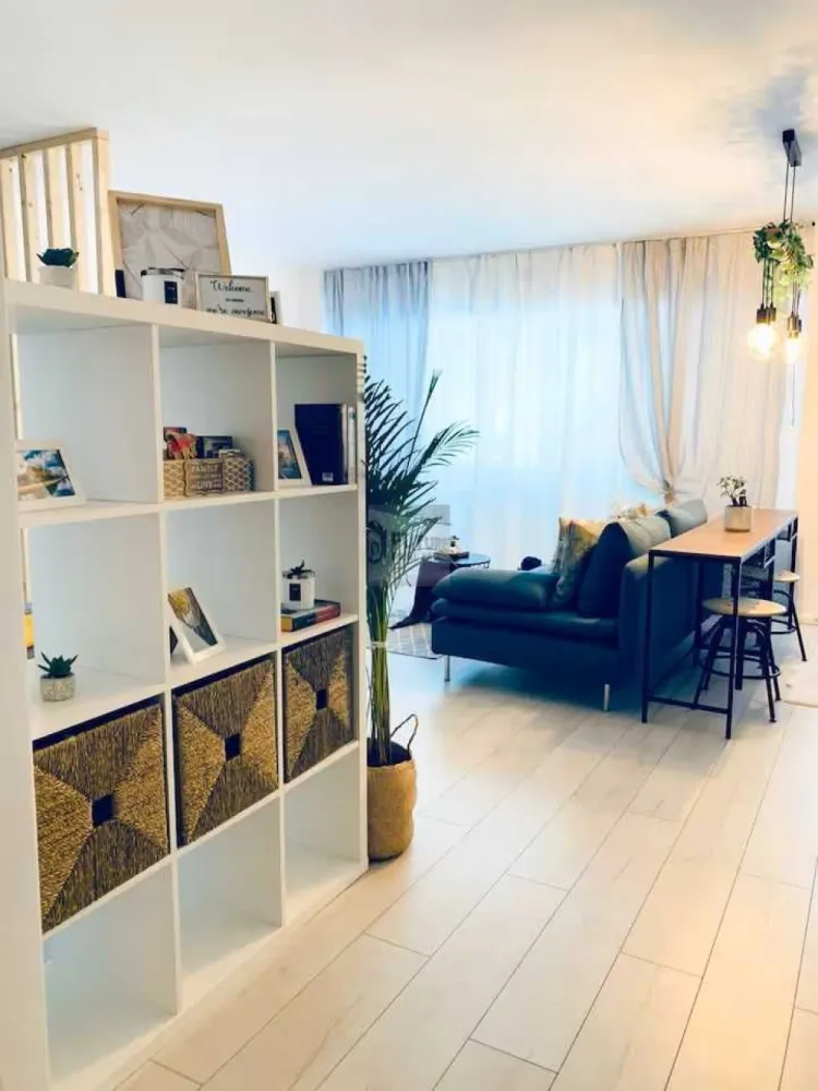 Garsoniera Mall Vitan, metrou Mihai Bravu / Timpuri Noi / Dristor