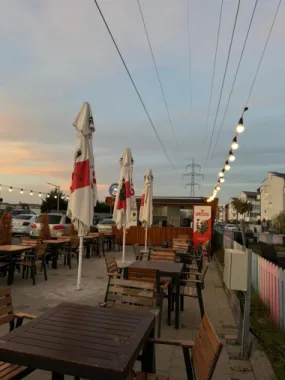 Afacere Fast-Food la cheie cu terasă | Cartierul Arhitecților | Teren în proprietate 121 mp