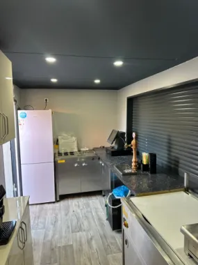 Afacere Fast-Food la cheie cu terasă | Cartierul Arhitecților | Teren în proprietate 121 mp