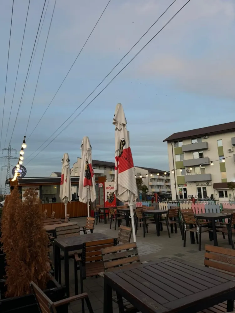 Afacere Fast-Food la cheie cu terasă | Cartierul Arhitecților | Teren în proprietate 121 mp