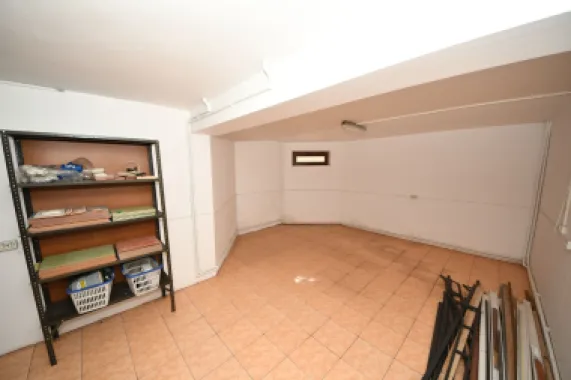 Vila spatioasa, pretabil pentru locuit/clinica, zona Micro 17 – Galati