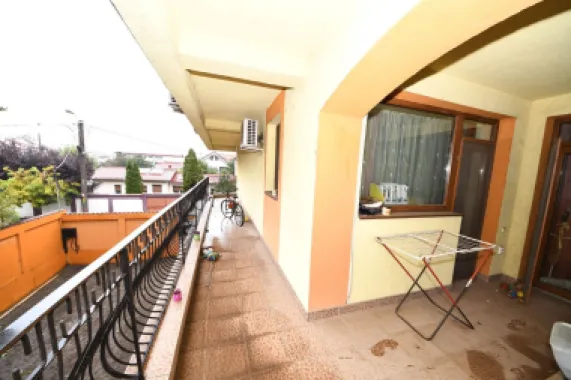 Vila spatioasa, pretabil pentru locuit/clinica, zona Micro 17 – Galati