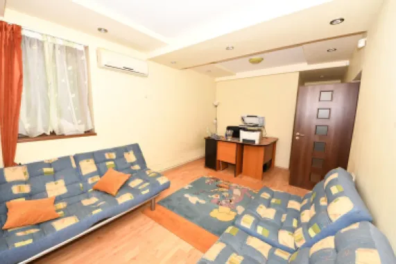 Vila spatioasa, pretabil pentru locuit/clinica, zona Micro 17 – Galati