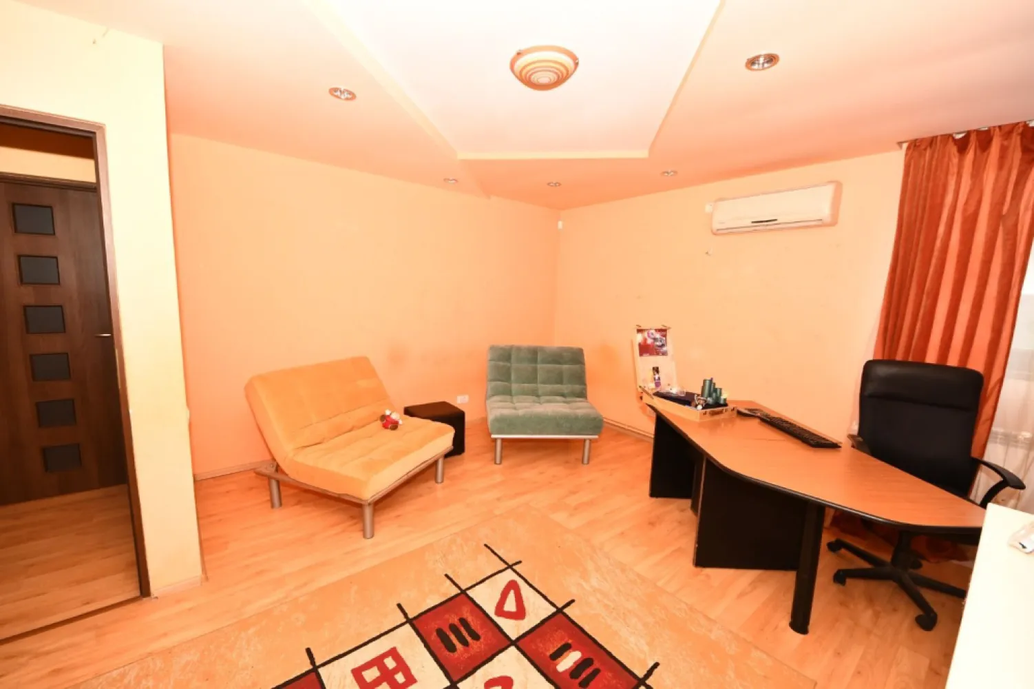 Vila spatioasa, pretabil pentru locuit/clinica, zona Micro 17 – Galati