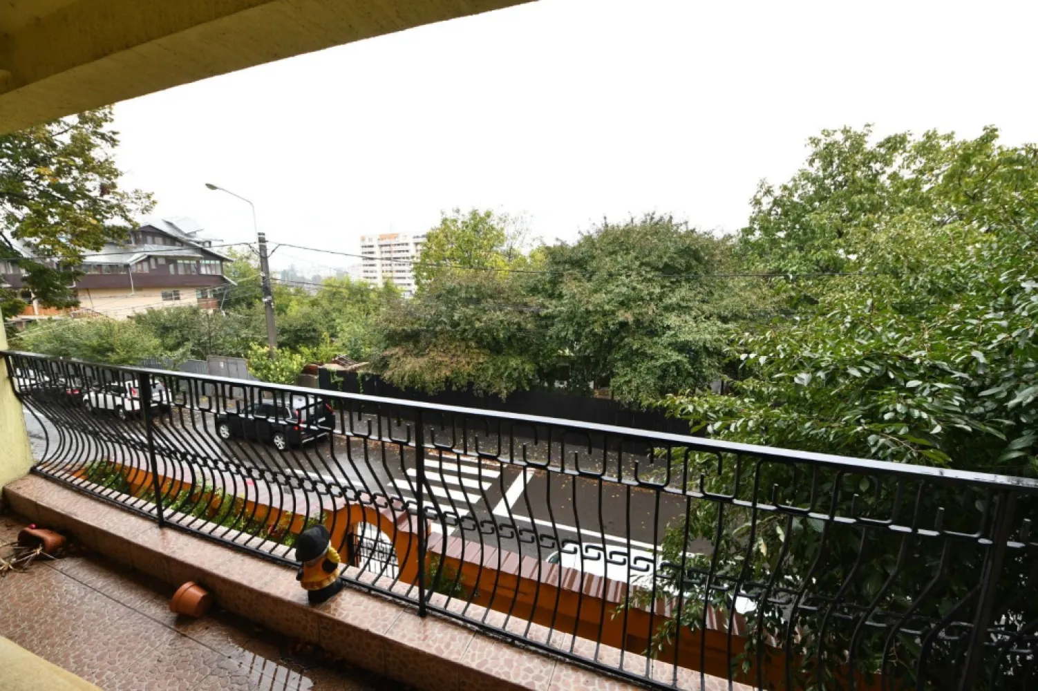 Vila spatioasa, pretabil pentru locuit/clinica, zona Micro 17 – Galati