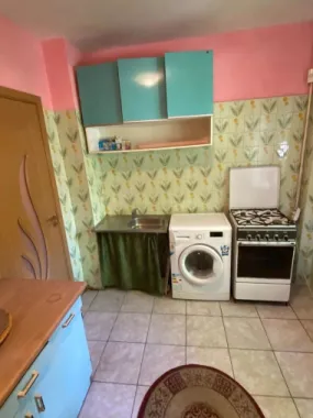 Apartament 2 Camere de Vanzare -Lujerului Metrou -50 mp