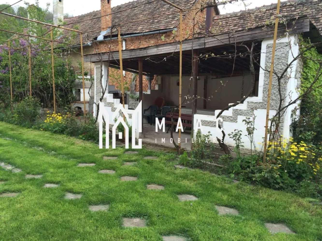 Casă individuală I Rustic I 100 mpu I Curte 2000 mp I Nemșa