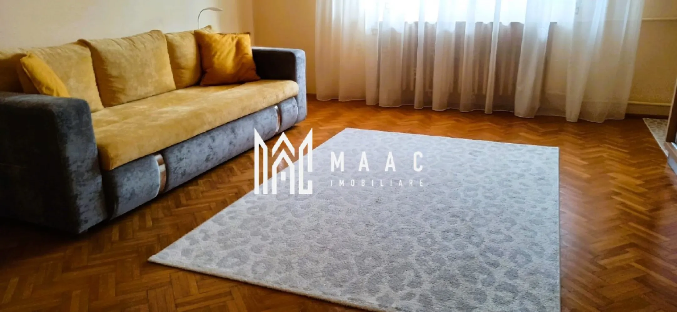 Apartament la casa | 3 camere | Parter I Zona Terezian - Maac Imobiliare propune un apartament la casa, situat la parterul unui imobil cu regim de inaltime S+P+E+P, din cartierul Terezian. Locuinta are in alcatuire: hol de acces, bucatarie inchisa, living, 2 dormitoare, baie. Subsolul cuprinde: hol de acces, chicineta, spalatorie, pivnita, debara, si camara, camera tehnica. Incalzirea se face prin calorifere; centrala pe gaz, proprie. Aferent- garaj in curtea comuna cu alt proprietar. Curtea este formata dintr-o parte pavata si zona verde destinata relaxarii. Pentru mai multe detalii precizati telefonic ca ati vazut anuntul cu ID: CP2046985 }}