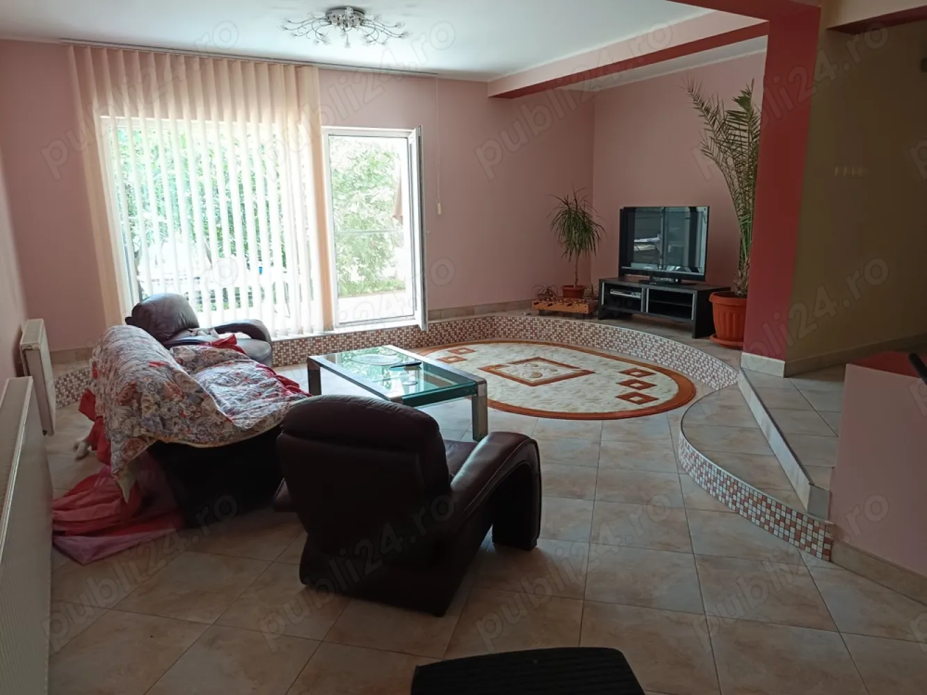 Otopeni central VILA P+1(400mp cu 3 apartamente) si 1000 mp teren