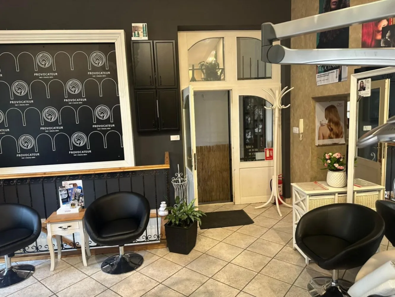 Spatiu comercial situat ultracentral, Pret 310.000 eur neg.comision 0%