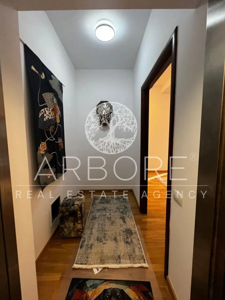 Penthouse 5 camere 250 mp lângă Ambasada SUA , zona Băneasa București