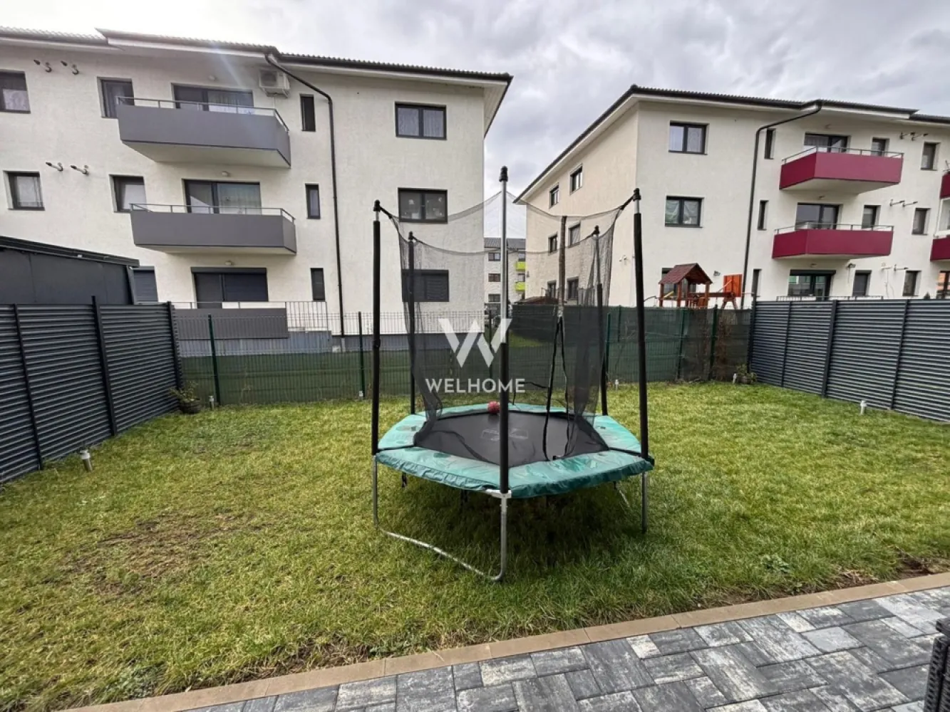 Apartament modern 3 camere cu gradina in Selimbar, Regina Residence