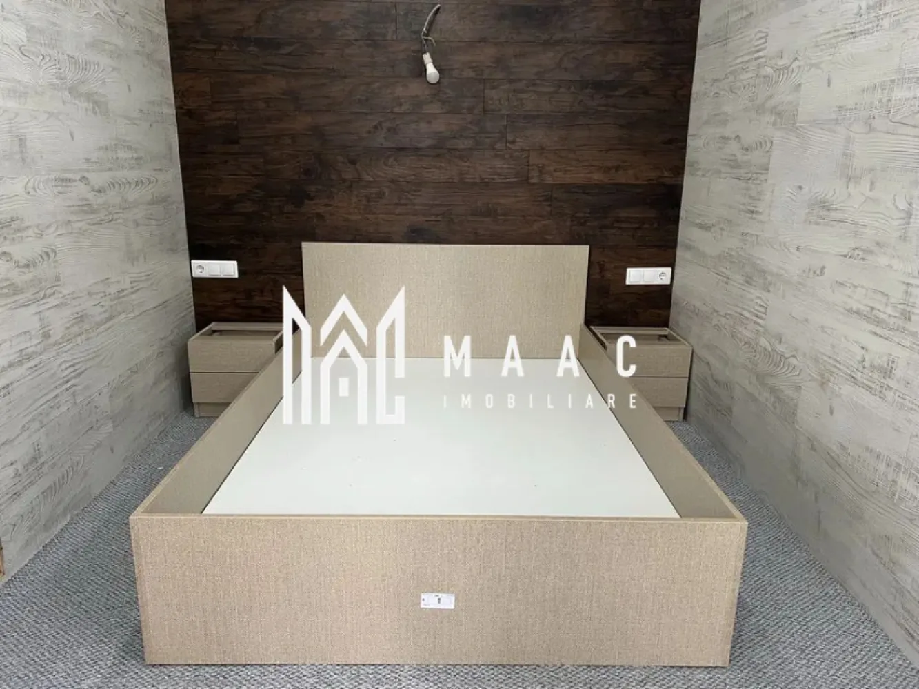 Complex turistic 7000 mp I 5 cabane individuale I Cârțișoara - Oportunitate unică de investiție – Complex turistic aproape de finalizare! Descoperiți o investiție strategică într-o zonă cu potențial turistic crescut! Această proprietate vastă, cu 7.000 mp de teren, este pregătită să devină un punct de atracție pentru turiști și o afacere profitabilă pentru investitori. Localizare avantajoasă – deschidere de 157 m la stradă, cu vegetație densă în partea frontală intr-un cadru natural deosebit. Restul proprietății este împrejmuit, asigurând siguranță și intimitate. Facilități esențiale – acces auto ușor, parcare generoasă, spațiu de joacă pentru copii. Construcții pe piloni de beton, cu structură din lemn și izolație premium (vata bazaltică 15 cm), garantând eficiență energetică și durabilitate. Cabane moderne – cabanele mici 4x (25 mp) sunt finalizate, dotate cu baie proprie, pat, canapea și terasă în față, fiecare având boiler separat. Cabana A – construcție spațioasă cu 2 dormitoare, baie mare, bucătărie și living, ideală pentru cazare premium. Infrastructură completă – fântână de apă forată, fosă septică de 10 mc, container maritim pentru depozitare. Spații comune – filigorie de 50 mp, cu cameră tehnică și 2 grupuri sanitare, perfectă pentru evenimente sau relaxare în aer liber. Proiect aproape de finalizare! În aproximativ o lună, complexul poate fi operațional, oferind un randament rapid al investiției. Necesită sursă de electricitate, generator electric sau panouri solare! Preț teren: 25 euro/mp – O oportunitate rară de a deține un domeniu turistic cu toate facilitățile necesare. Această investiție este ideală pentru antreprenori /investitori care doresc să dețină un complex turistic modern, cu multiple posibilități de extindere și profitabilitate. Contactați-ne acum pentru mai multe informații și programarea unei vizionări, specificând ID CP2494722. }}