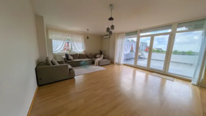 Penthouse, 100 mp utili, 50 mp terase