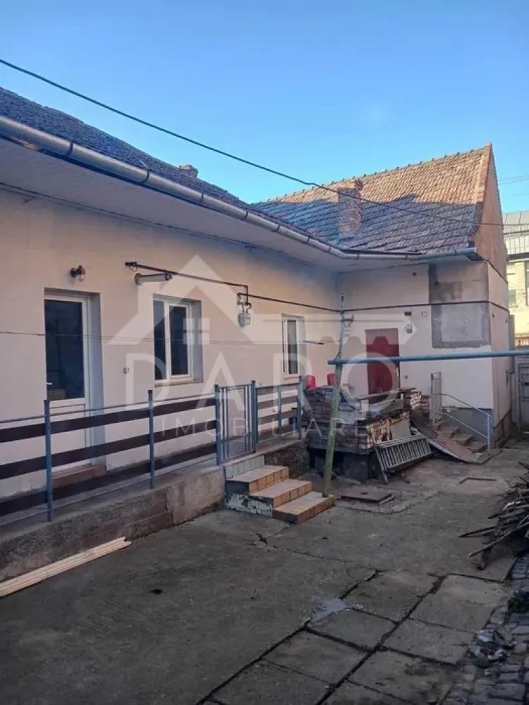 🏡 Casă de vânzare | Zonă centrală | 260 mp utili | 148.000 €