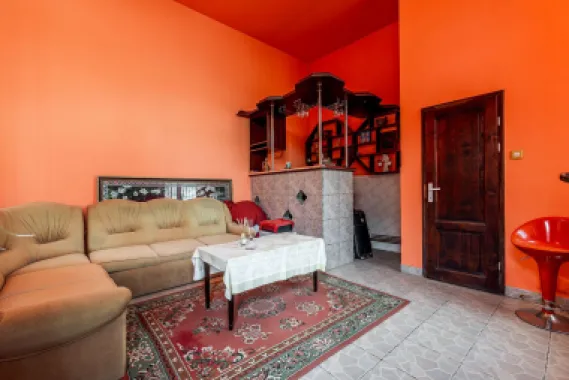 Apartament cu 3 Camere la Casă pe Strada I.L. Caragiale, Arad