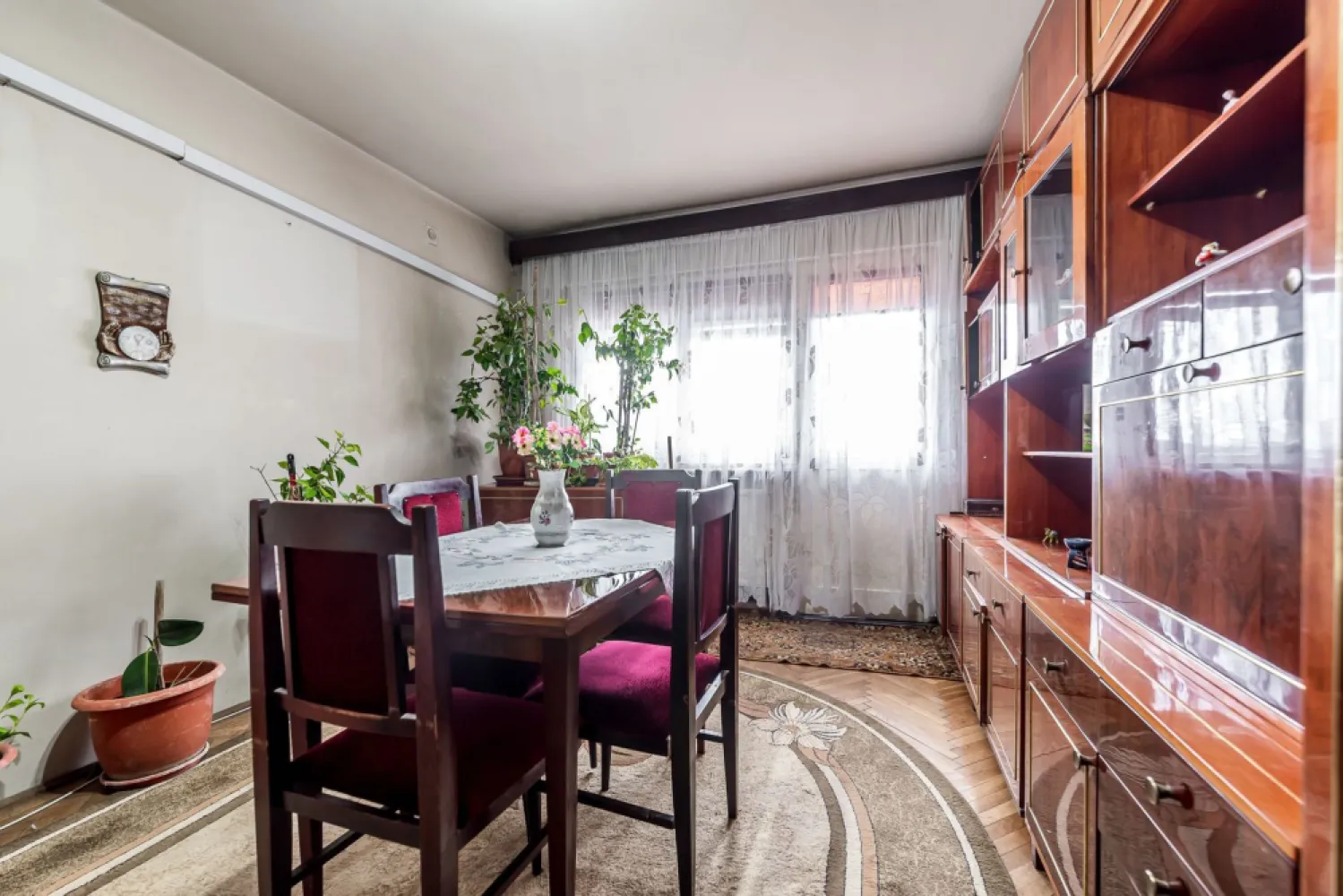 Apartament cu 4 camere decomandat cu vedere panoramica