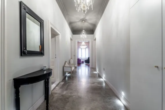 Apartament spatios cu 3 camere de LUX pe Metianu Comision 0