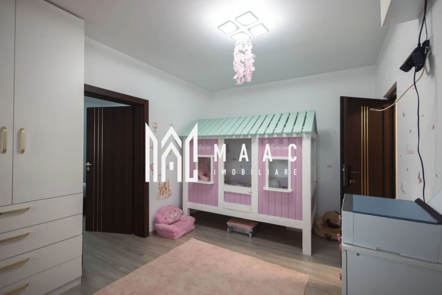 Casă 4 camere I 135 mp I Renovată I Curte 505 mp I Cristian