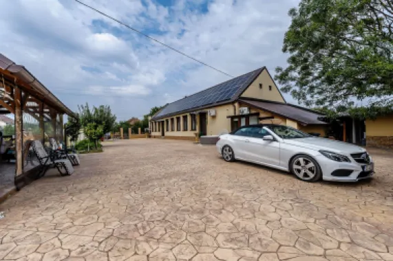 Proprietate de vis cu teren 2.880 mp și facilități PREMIUM Comision 0