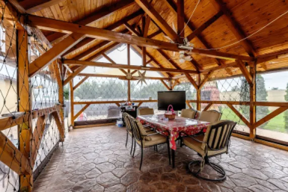 Proprietate de vis cu teren 2.880 mp și facilități PREMIUM Comision 0