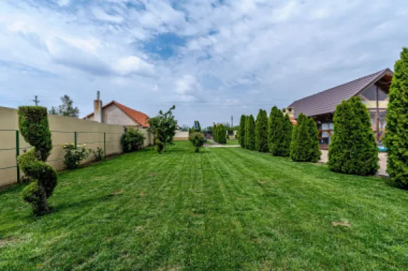 Proprietate de vis cu teren 2.880 mp și facilități PREMIUM Comision 0