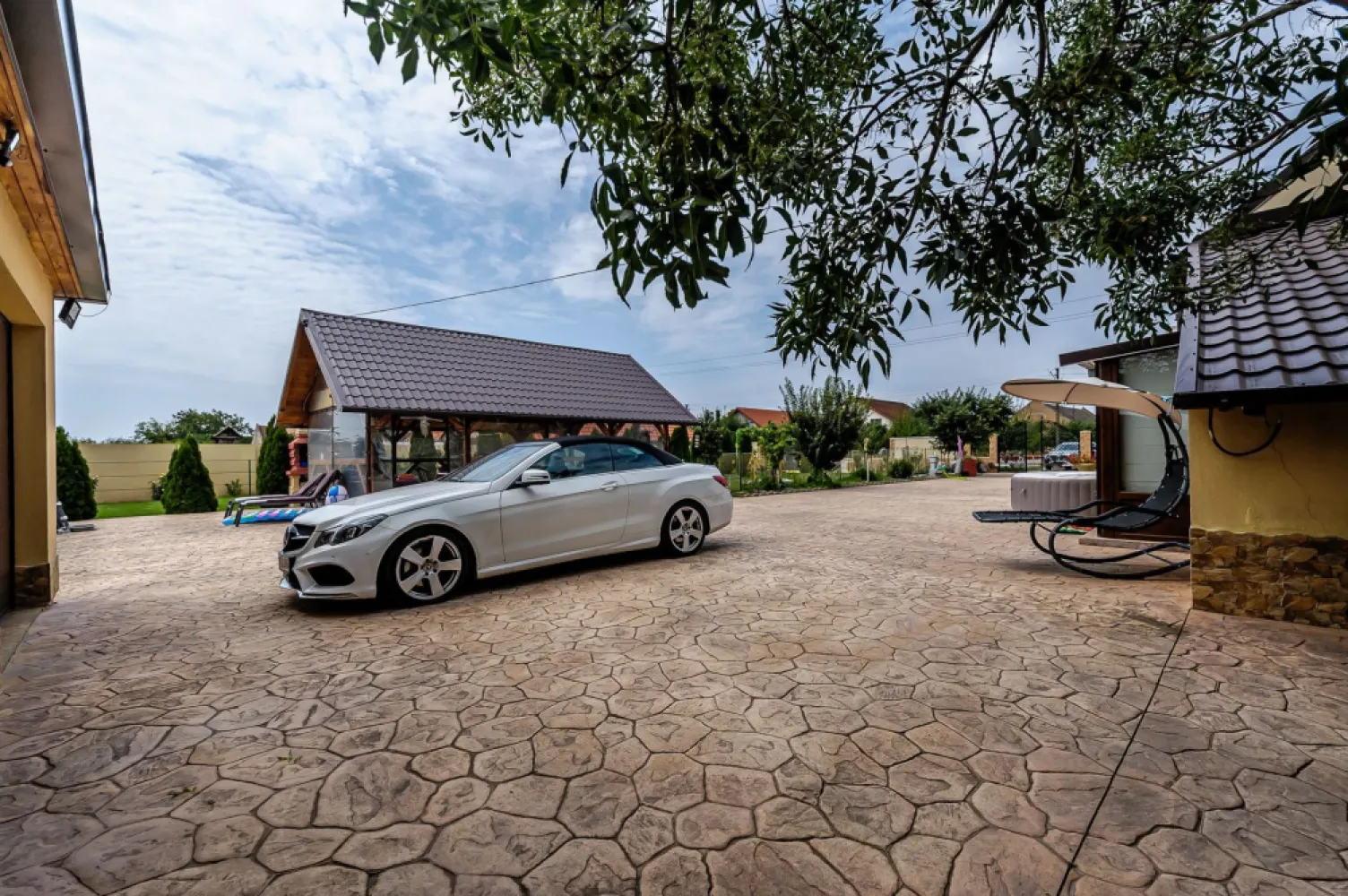 Proprietate de vis cu teren 2.880 mp și facilități PREMIUM Comision 0