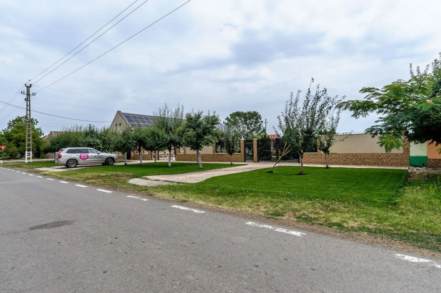 Proprietate de vis cu teren 2.880 mp și facilități PREMIUM Comision 0