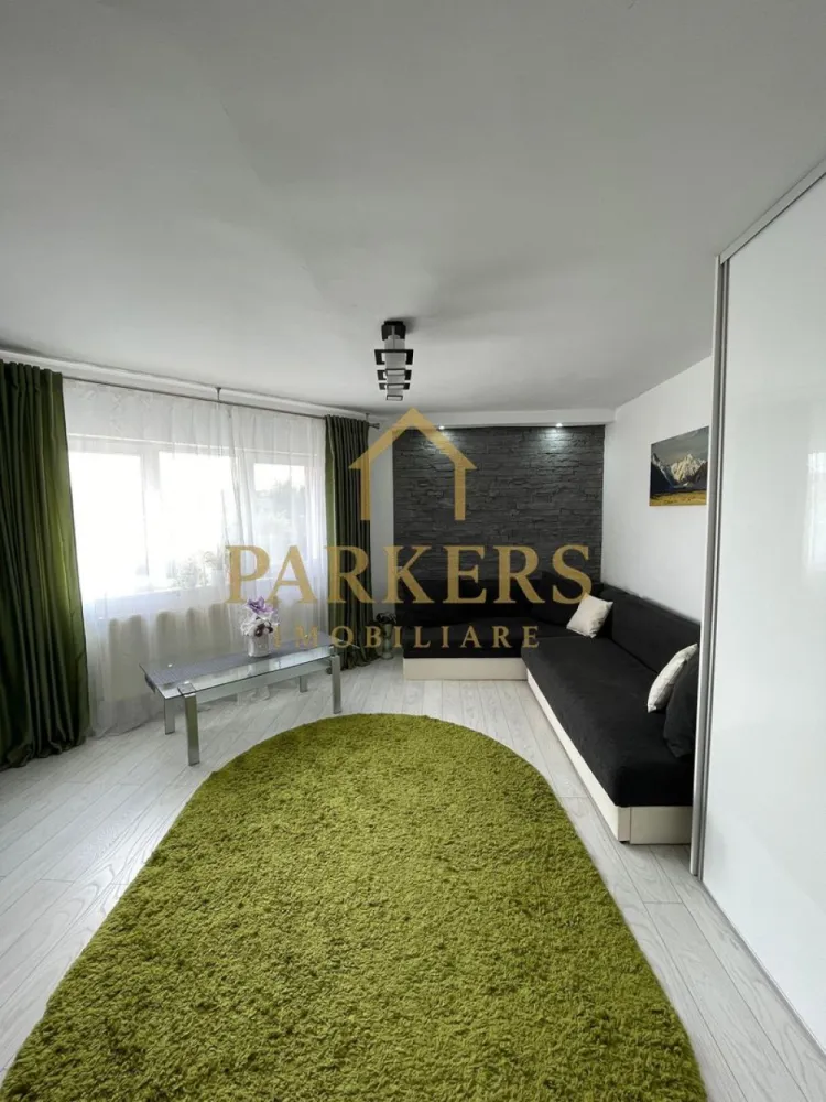 Apartament 2 camere decomandat de vanzare zona Marasti - Parkers Imobiliare oferă spre vânzare apartament cu 2 camere situat la etajul 4 cu suprafață de 52 mp finisat, se vinde complet mobilat și utilat exact ca în poze, camere luminoase cu atmosferă plăcută, bucătărie modernă dotată cu electrocasnice actuale, loc de parcare inclus, amplasat într-o zonă foarte bună aproape de magazine, restaurante, cafenele, mijloace de transport în comun și parcuri ideale pentru relaxare }}