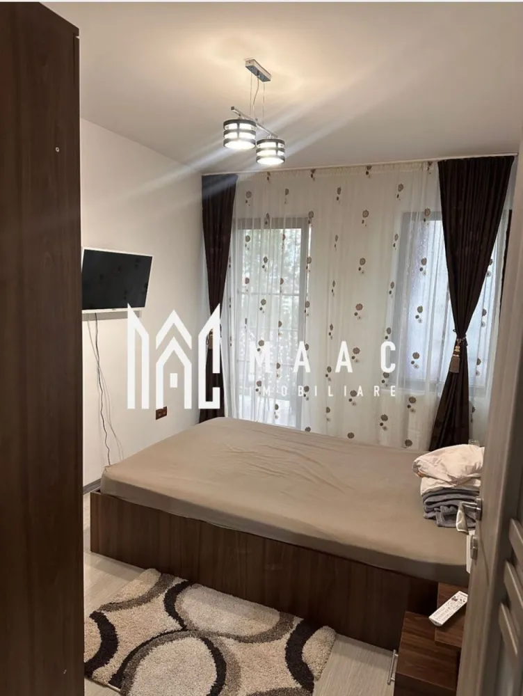 Apartament 2 camere | Balcon | Parcare | D. Stanca - MAAC Imobiliare vă propune spre închiriere un apartament modern, cu 2 camere, situat pe strada Doamna Stanca, într-o clădire finalizată în anul 2016. Apartamentul dispune de compartimentare decomandată și este compus din hol de acces, bucătărie open-space cu living-ul, dormitor matrimonial cu ieșire pe balconul deschis și baie cu cabină. Locuința oferă acces rapid către Shopping City și mai multe supermarket-uri, dar și stații pentru transportul în comun. Aferent - loc de parcare cu blocator electric. Se predă mobilat/utilat. Nu se acceptă animale de companie. Se percepe o garanție în cuantumul unei chirii lunare. Perioada minimă: 12 luni. Disponibilitate: imediată. Pentru mai multe detalii, specificați telefonic că ați văzut anunțul cu ID: CP2925440. }}