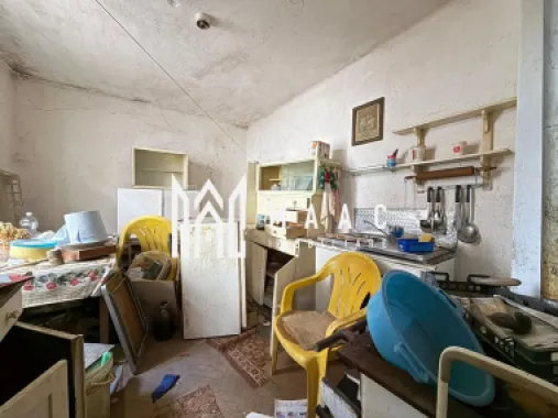 Casa individuala 3 camere | Pivnita | Pod | Curte | Lupeni