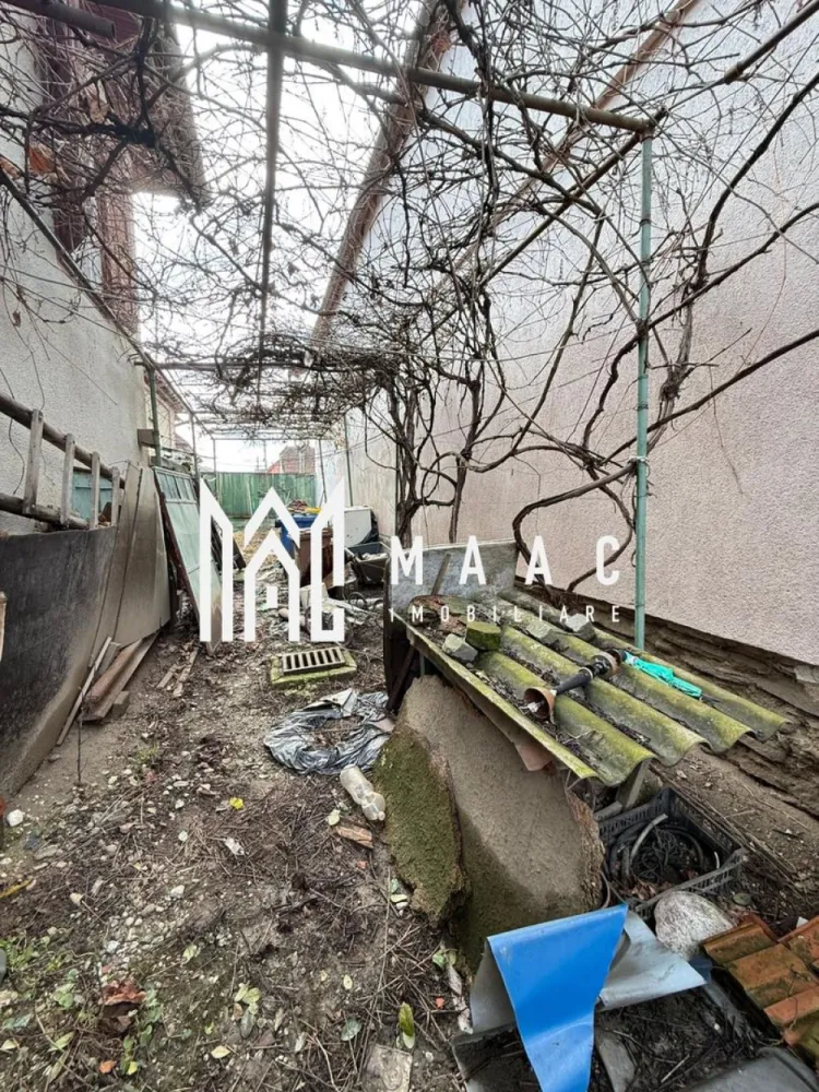 Casa individuala 3 camere | Pivnita | Pod | Curte | Lupeni