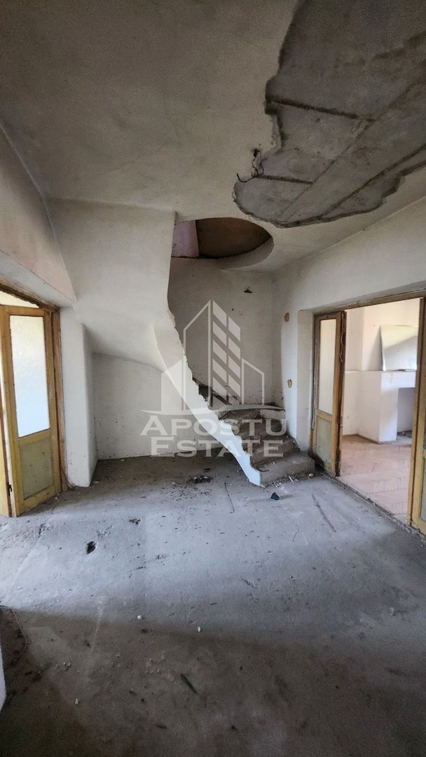 Apartament de vanzare in zona Complexului Studentesc, Timisoara,316 mp
