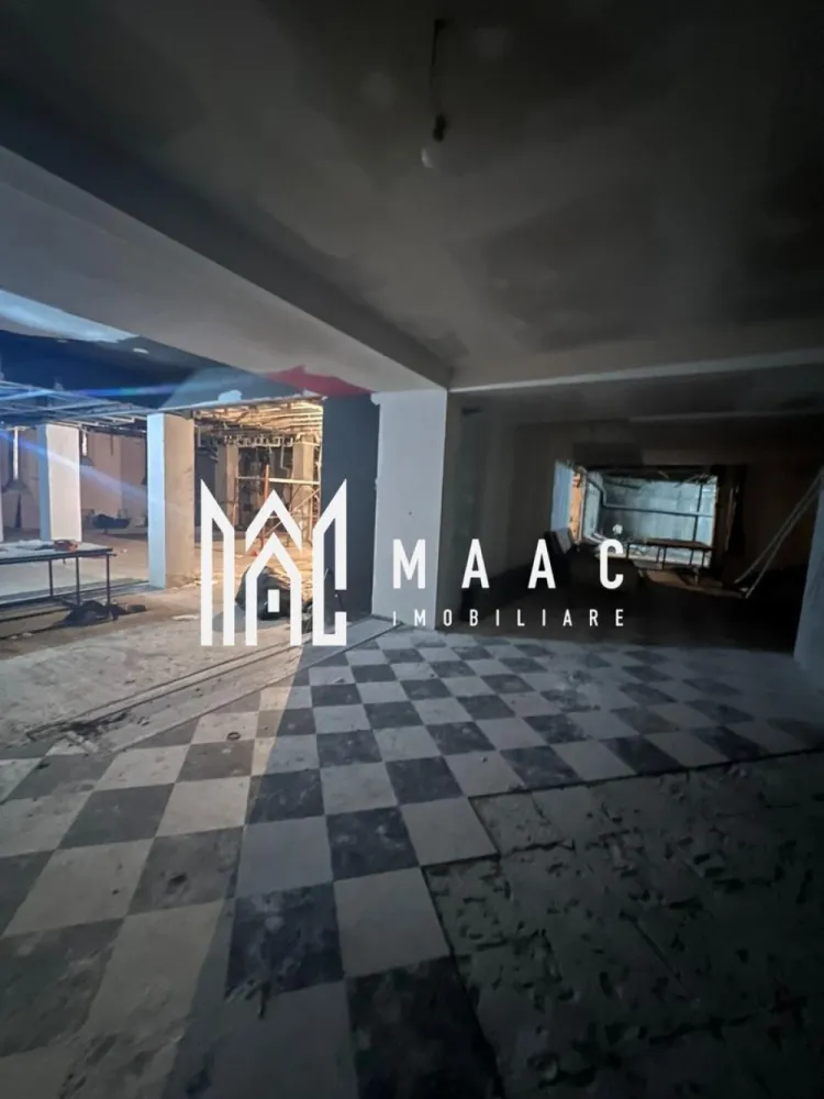 Spatiu Comercial | Ultracentral de inchiriat - MAAC Imobiliare vă propune spre închiriere un spațiu comercial de mari dimensiuni, situat ultracentral, în municipiul Râmnicu Vâlcea, într-o zonă cu vizibilitate excelentă și acces facil. Imobilul este amplasat la demisol și dispune de o suprafață totală de 750 mp, oferind un spațiu generos, cu multiple posibilități de compartimentare și amenajare în funcție de necesitățile chiriașului. Proprietatea beneficiază de: * Două ieșiri existente * Posibilitatea amenajării unei a treia ieșiri, un avantaj important pentru activități cu flux mare de persoane * Înălțime generoasă, potrivită pentru activități comerciale și recreative Datorită configurației și poziționării ultracentrale, spațiul este ideal pentru: * Cazino * Sală de bowling * Sală de jocuri pentru copii * Magazine textile * Showroom-uri * Diverse activități comerciale sau de divertisment Locația oferă vad comercial foarte bun și accesibilitate ridicată, reprezentând o oportunitate excelentă pentru dezvoltarea unei afaceri într-o zonă cu potențial. Pentru detalii suplimentare și programarea unei vizionări, echipa MAAC Imobiliare vă stă la dispoziție. ID: CP2945029 }}