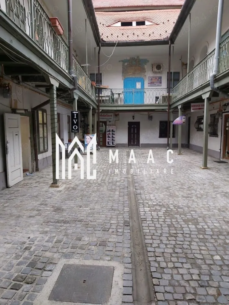 Spațiu Comercial | 45 MPU | Ultracentral - MAAC Imobiliare oferă spre închiriere un spațiu comercial ~45 mp – Ultracentral, Sibiu Vă propunem spre închiriere un spațiu comercial cu suprafața de aproximativ 45 mp. Chirie: 550 euro/lună (2800 lei) Locația este ideală pentru diverse activități comerciale, birou sau servicii, datorită vizibilității și accesului facil. Pentru mai multe informații sau programarea unei vizionări, vă rugăm să ne contactați și să specificați ID-ul proprietății: CP2940488. }}