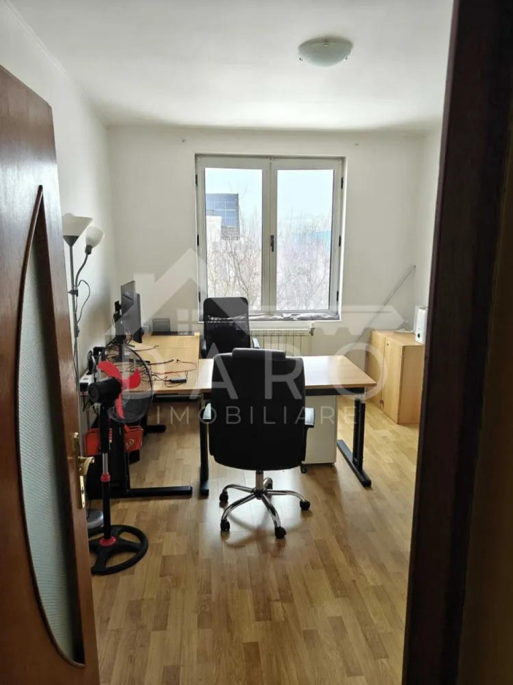 inchiriez casa mare in Tudor pretabila pentru firme, birouri etc.