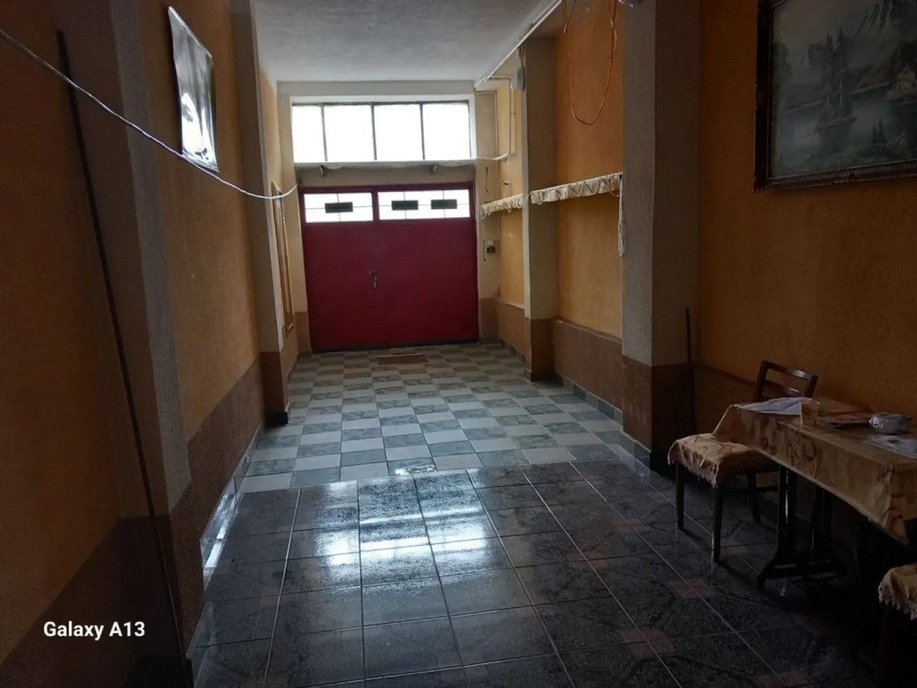 BRASADAS vinde casa 2 cam cu etaj 6 ari zona Bercu Rosu.