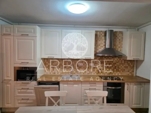 Logo Arbore Real Estate logo