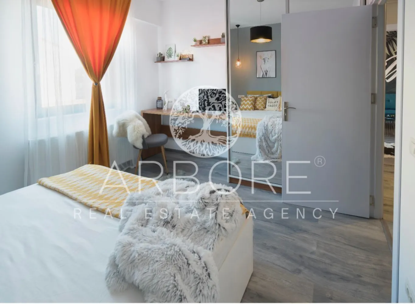 Inchiriere Apartament Superb, 2 camere, Central, Unirii, Central Luxury Apartment Unirii - Va propunem spre Inchiriere un superb apartament de 2 camere din centrul Bucurestiului, decomandat, Designer Made, mobilat lux. Imobilul este nou construit in anul 2018 dupa cele mai sigure si bune standarde,intrare cu acces privat securizat. Calitatea finisajelor din categoria premium,designul ingenios si mobilierul inspirat ales confera o nota aparte locuintei, intr-o zona foarte centrala dar totodata linistita, ferita de agitatie -nefind situat la strada principala. Pozitionat in zona Unirii, la cateva minute de mers pe jos de Biblioteca Nationala a Romaniei ,se ajunge foarte repede pe jos in Blv Unirii, una dintre cele mai frumoase strazi ale Bucurestiului de unde se poate admira Casa Poporului. Disponibil la etajul 2 din 4, cu o suprafata de 48 metri patrati utili si 61 metri patrati construiti; dispune de un dormitor generos dotat cu pat matrimonial dublu cu saltea premium luxury cu spuma de memorie pentru un somn cat mai odihnitor, zona de birou, TV si dressing dublu). Holul de la intrare este generos si dispune de o zona de relaxare si depozitare, de aici se face si intrarea in baia spatioasa si dotata cu absolut toate cele necesare confortului dumneavoastra. Din hol se face accesul si spre zona de living care este dotata cu o canapea confortabila si extensibila transformandu-se cu usurinta intr-un pat dublu, plasma TV, semineu electric , aer conditionat, masute cafea). Din zona de living se face accesul catre bucataria de tip open space dotata cu cele necesare pentru un confort cat mai sporit(centrala termica, frigider si congelator, aragaz, cuptor, hota, espressor cafea, cuptor cu microunde, vesela, zona de luat masa tip bar pentru 4 persoane). Tot din living se face accesul si catre balcon terasa deschisa ce dispune de o masuta si 2 scaune perfecte pentru a lua micul dejun in aer liber sau a servi o cafea. Apartamentul dispune de internet de mare viteza si cablu Tv. In Bulevardul Unirii care este la maxim 5 minute de mers pe jos se afla statii de autobuz RATB catre P-ta Unirii Metrou Unirii sau se poate ajunge si pe jos in 10 minute la Metrou Unirii(Fantanile arteziene dansatoare Centrul Vechi) sau 2-3 minute cu masina.De aici aveti metrou direct catre punctele cheie ale Bucurestiului(Universitate) si zona de business (P-ta Victoriei, Aviatorilor, Aurel Vlaicu si Pipera). Foarte usor se ajunge pe jos sau cu masina si la Piata Alba Iulia si Bulevardul Decebal care este plin de restaurante pub-uri baruri si cafenele. De asemenea se ajunge foarte usor pe jos si in zona de faleza Splai Unirii-malul Dambovitei(Biblioteca Nationala a Romaniei), zona nou amenajata cu restaurante si cafenele pline de turisti si localnici. Va asteptam cu drag la vizonare! Disponibil imediat . Se inchiriaza complet mobilat si utilat. Va stam la dispozitie pentru informatii suplimentare sau pentru programarea unei vizionari. Comisionul agentiei este de 50% din prima prima luna, iar perioada minima a inchirierii este de 12 luni. }}