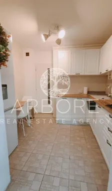 Logo Arbore Real Estate logo